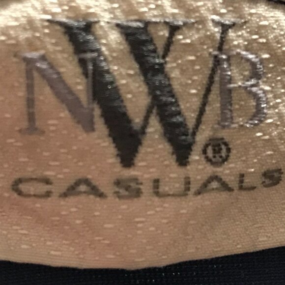 NWB CASUALS Women Blue Short Sleeve Velour Top - Picture 4 of 9